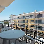 Junto á Praia- Junto A Baía